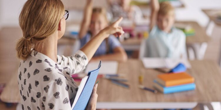 Eğri Oturalım, Doğru Konuşalım!